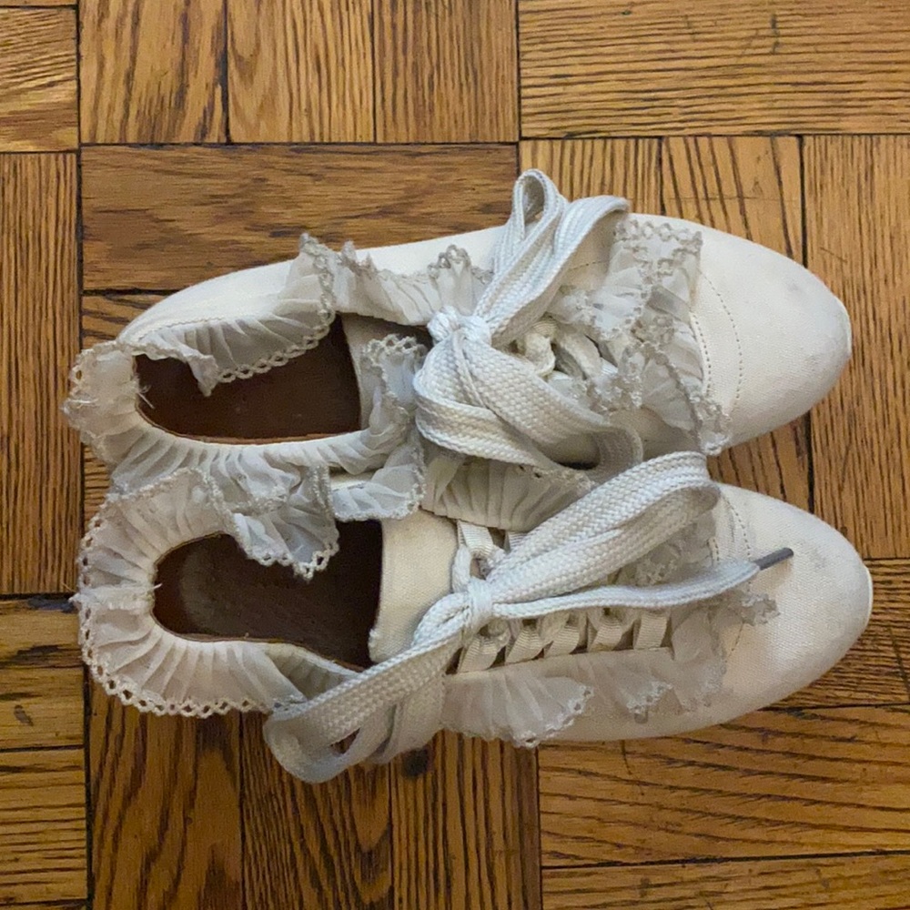 Ruffle trim Ganni sneakers